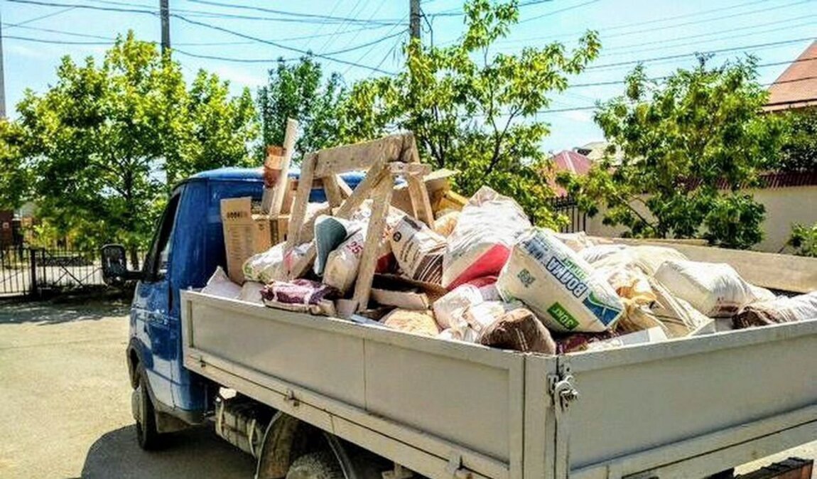 Вывоз мусора Газелью в Михайловке в октябре